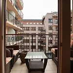 Hollo 12 Apartment